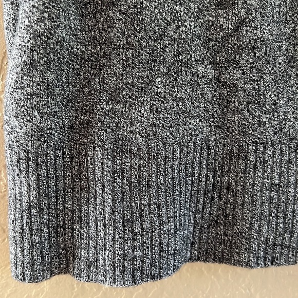 INC Women’s dark gray heather top short sleeves lightweight sweater k… - Picture 6 of 9